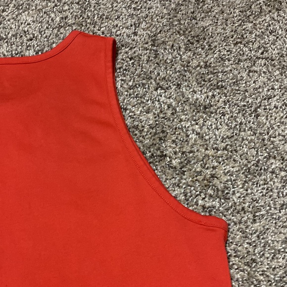 ‼️BUNDLE‼️ Nike Tank tops - Picture 8 of 14